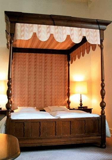 Hotel Und Restaurant Burg Schnellenberg Attendorn Luaran gambar