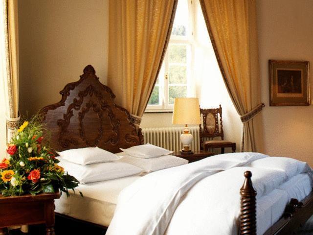 Hotel Und Restaurant Burg Schnellenberg Attendorn Luaran gambar