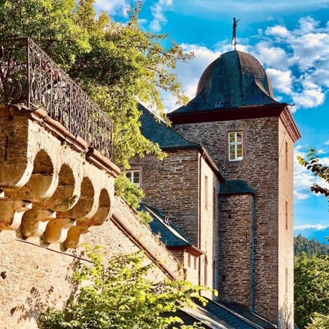 Hotel Und Restaurant Burg Schnellenberg Attendorn Luaran gambar