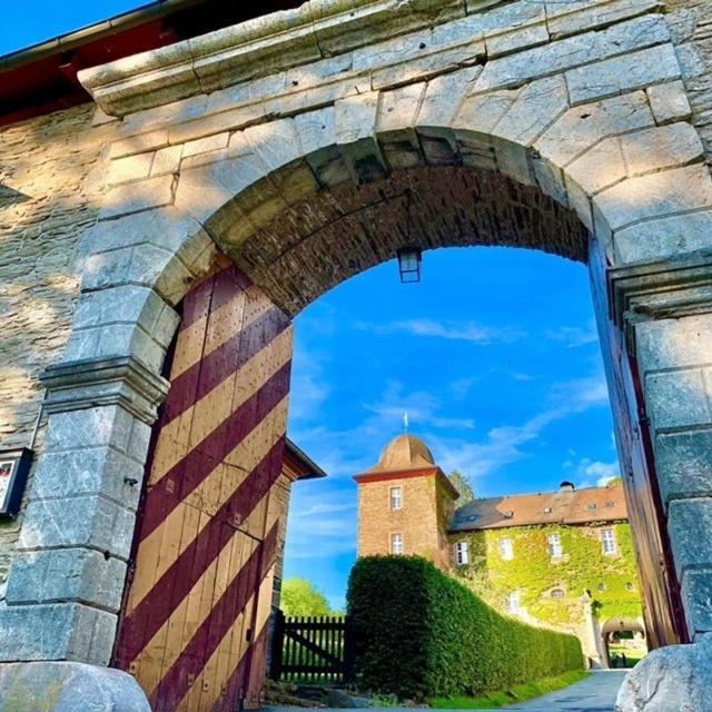 Hotel Und Restaurant Burg Schnellenberg Attendorn Luaran gambar